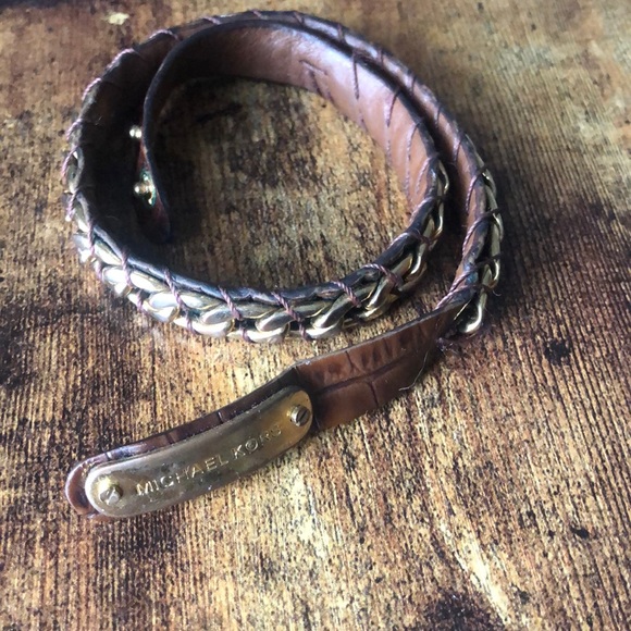 Michael Kors Jewelry - Clip Bracelet